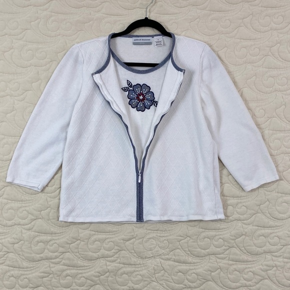 Alfred Dunner White Sweater with Blue Floral Detail Size Petite Large - Picture 1 of 10